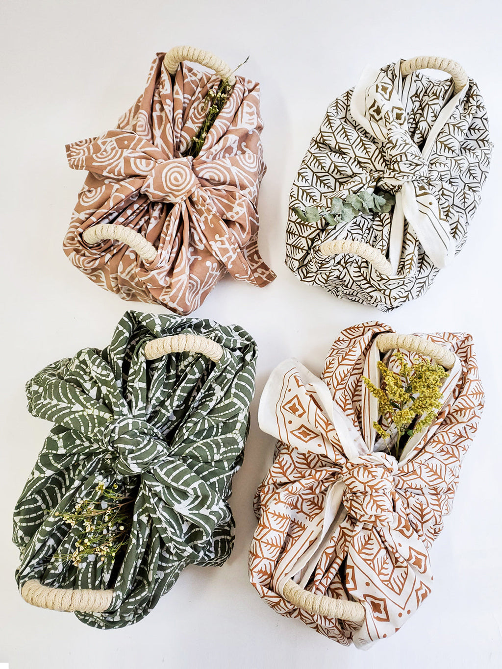 KORISSA Bread Warmer & Basket - Flower in - KITCHEN photo