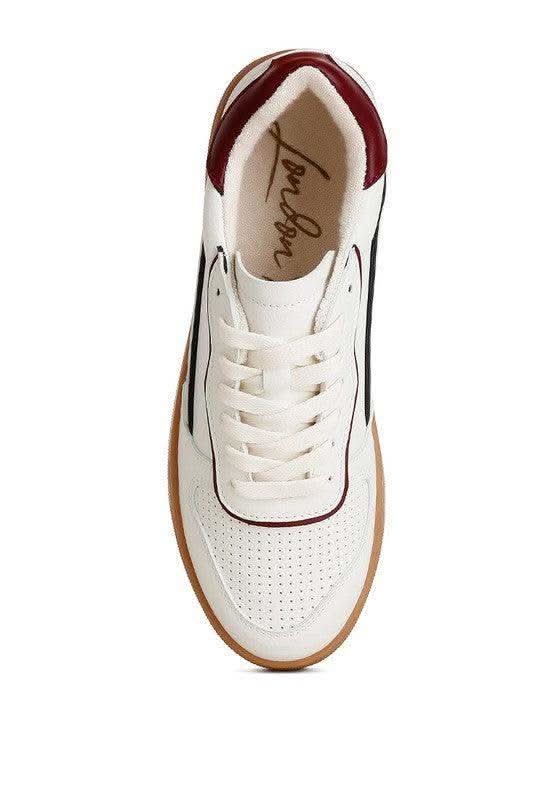 Kyniska Faux Leather Everyday Sneakers in - photo