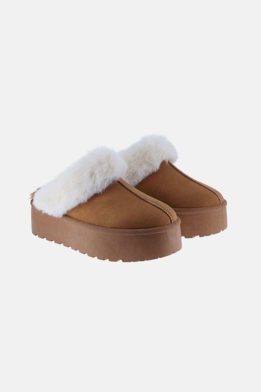 Weeboo Thick Bottom Fur Trim Snow Slippers in - photo