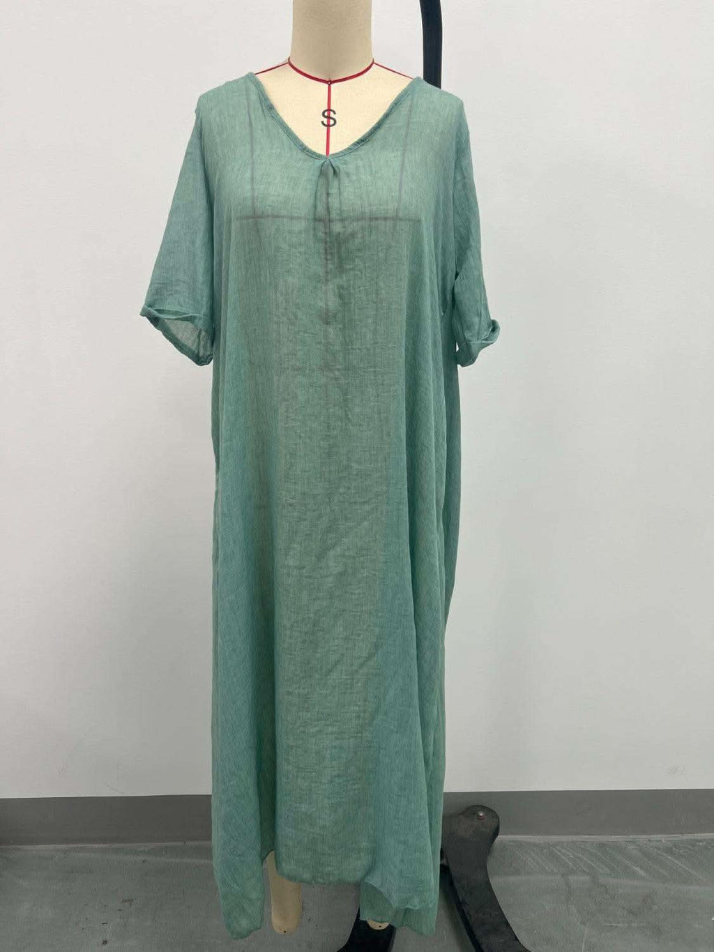 Full Size V-Neck Short Sleeve Midi Dress Plus Size in - dresses photo