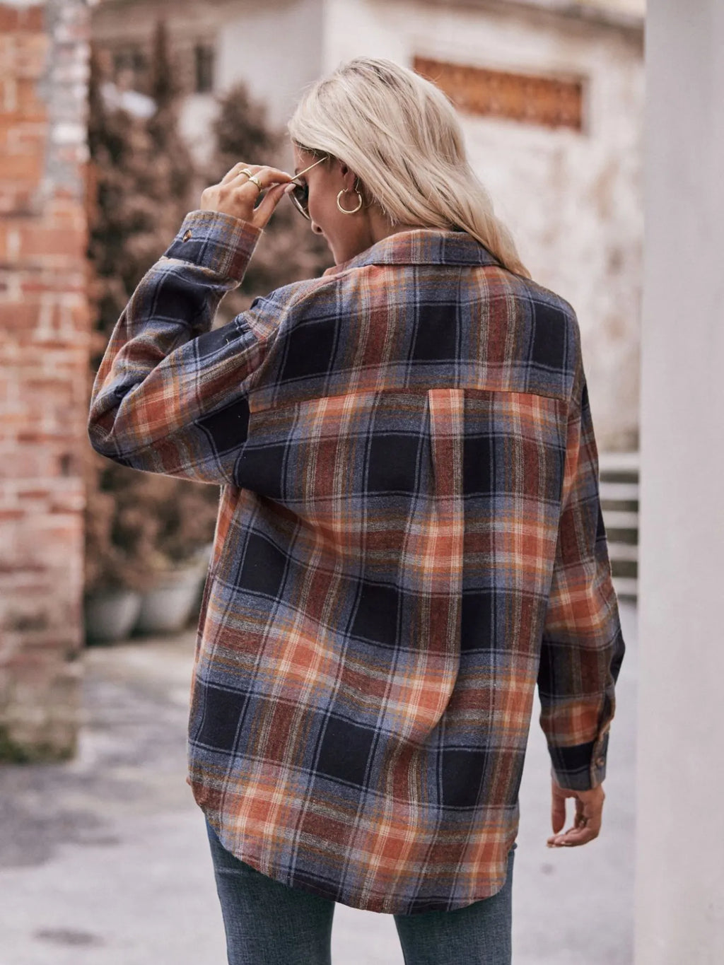 Plaid Button-Down Long Sleeve Shirt in - photo