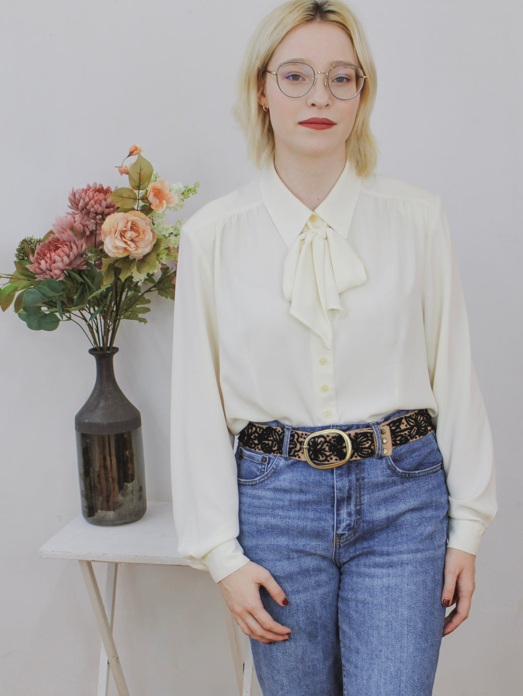 Sombra Rosa Embroidered Belt in - belt photo