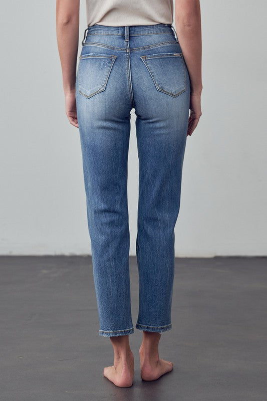 HIGH RISE GIRLFRIEND JEANS in - photo