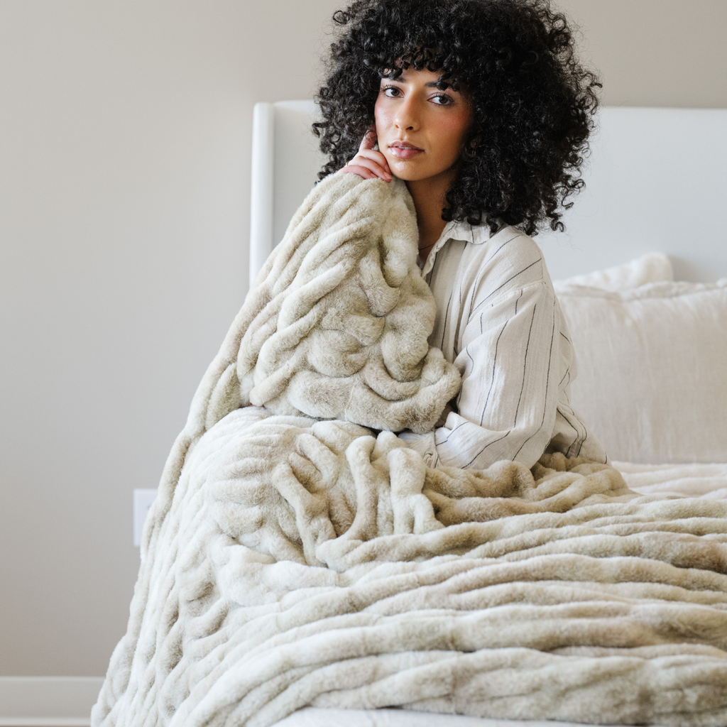 Saranoni Double Ruched XL Faux Fur XL Throw Blankets - Sandshell Blend