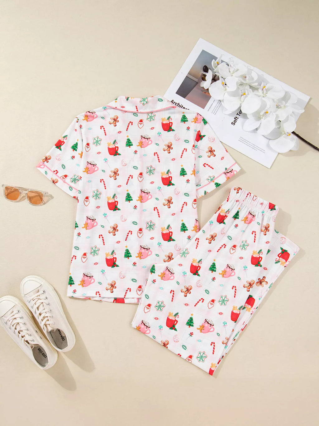 Christmas Spirit Cute Holiday Print Short Sleeve Shirt and Pants 2pcs Pajama Set in - photo