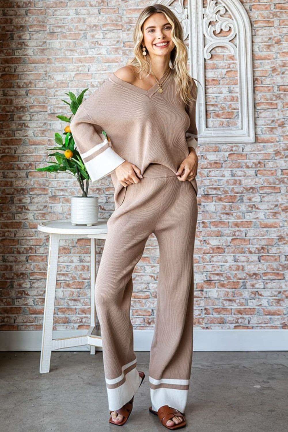 First Love Contrast V Neck Ribbed Knit Top - SwagglyLife Home & Fashion First Love Contrast V Neck Ribbed Knit Top - SwagglyLife Home & Fashion