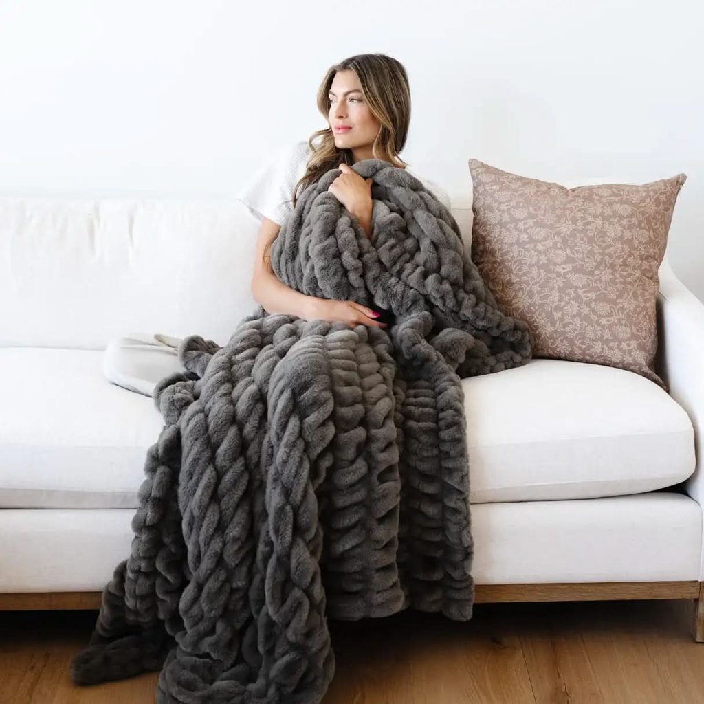 DOUBLE RUCHED FAUX FUR THROW BLANKETS - SwagglyLife Home & Fashion