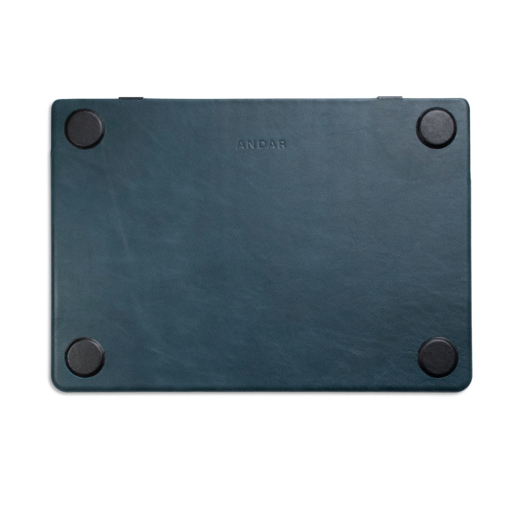 The Helm in - Cases photo