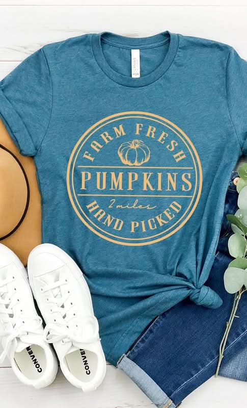 Farm Fresh Pumpkins Circle Graphic Tee in Heather Deep Teal - photo