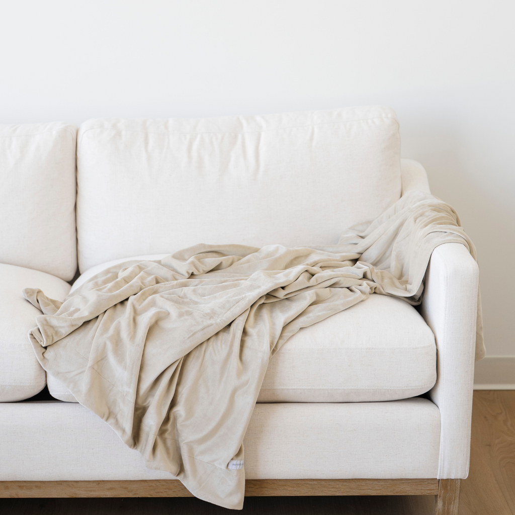 MINKY STRETCH XL THROW BLANKETS in - photo
