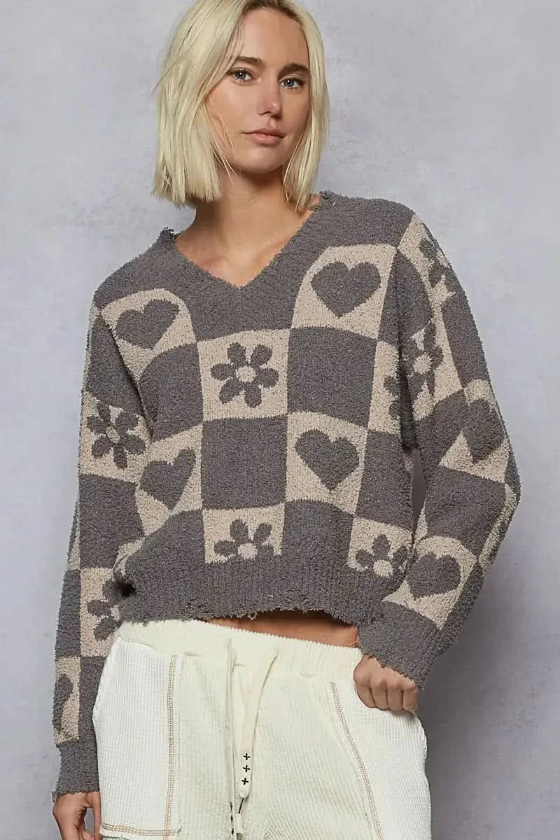 POL V-Neck Heart Pattern Checkered Sweater in GHOST GREY BEIGE - photo