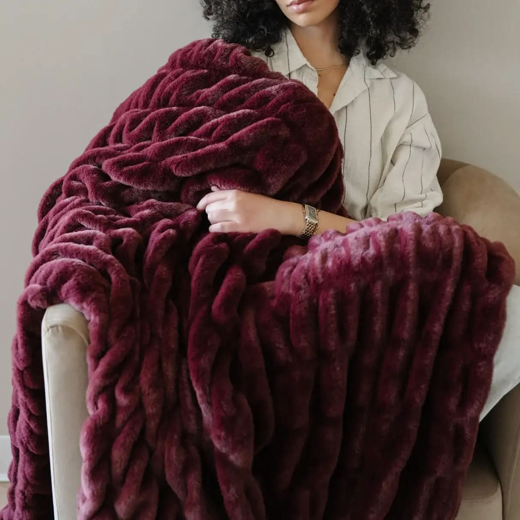 DOUBLE RUCHED FAUX FUR THROW BLANKETS - SwagglyLife Home & Fashion