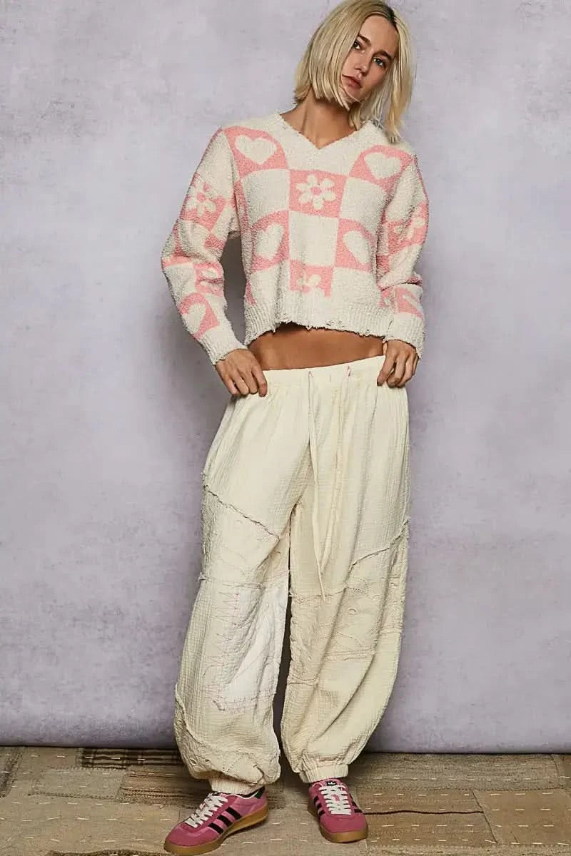 POL V-Neck Heart Pattern Checkered Sweater in - photo