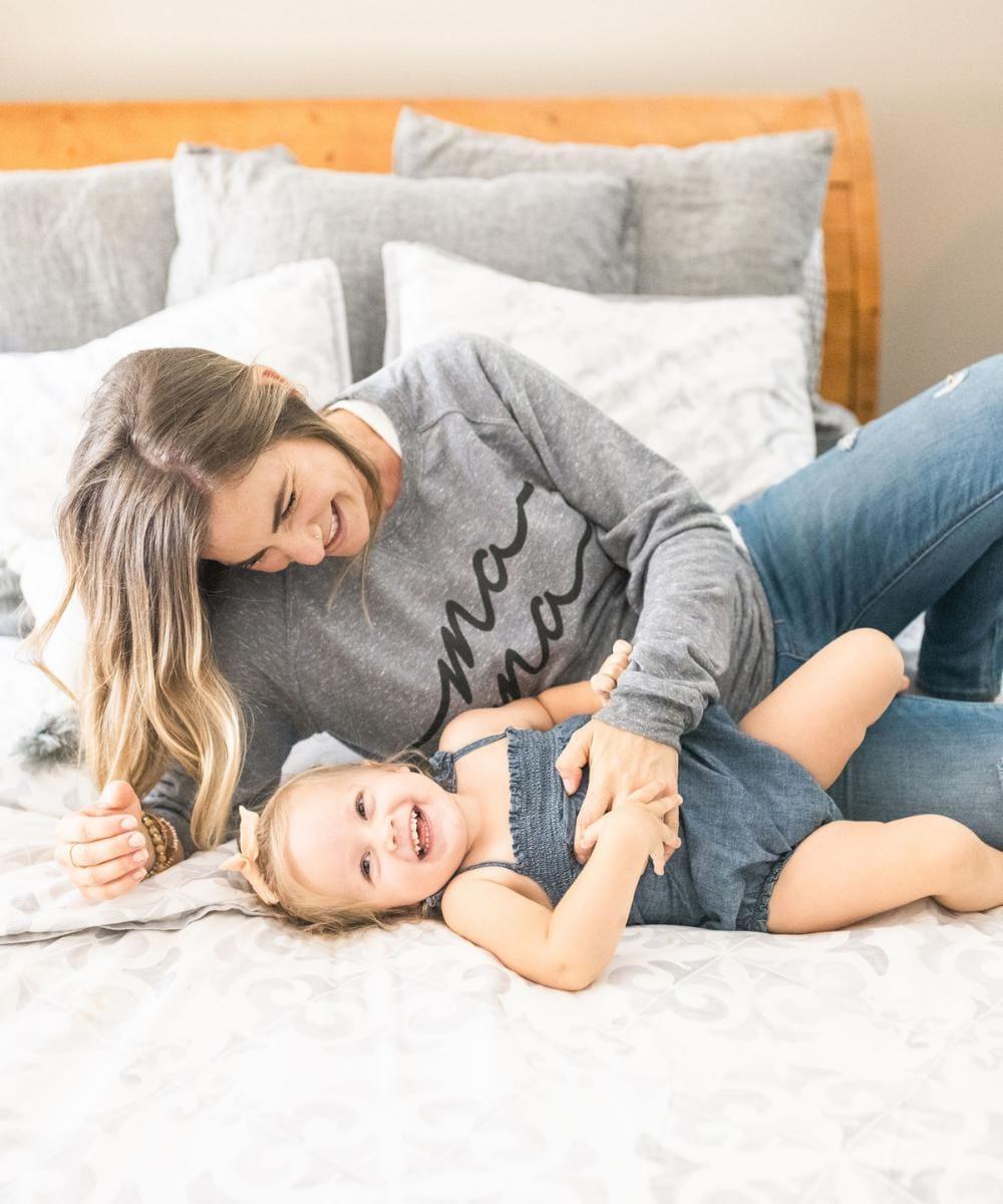 Mama Sweatshirt in - Clothing photo