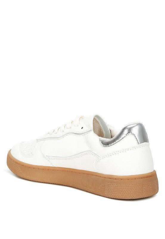 Kyniska Faux Leather Everyday Sneakers in - photo