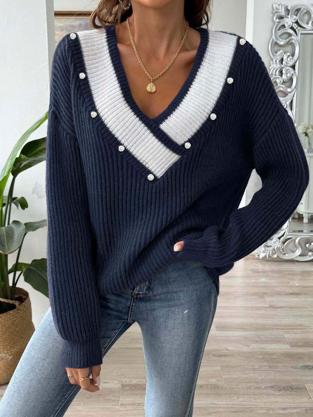 Contrast Trim Dropped Shoulder Long Sleeve Sweater in - photo