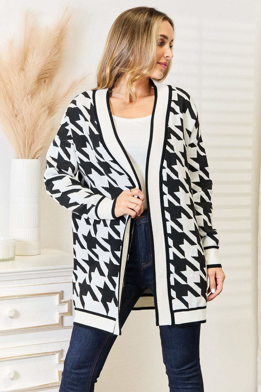 Mandy Woven Right Houndstooth Open Front Longline Cardigan in Black - photo