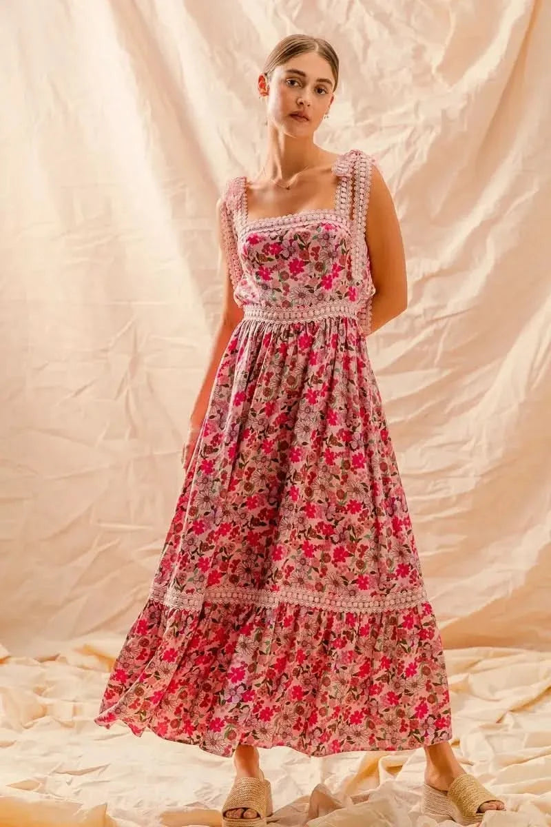 SO ME Floral Maxi Dress With Ribbon Tie Lace Strap in - photo