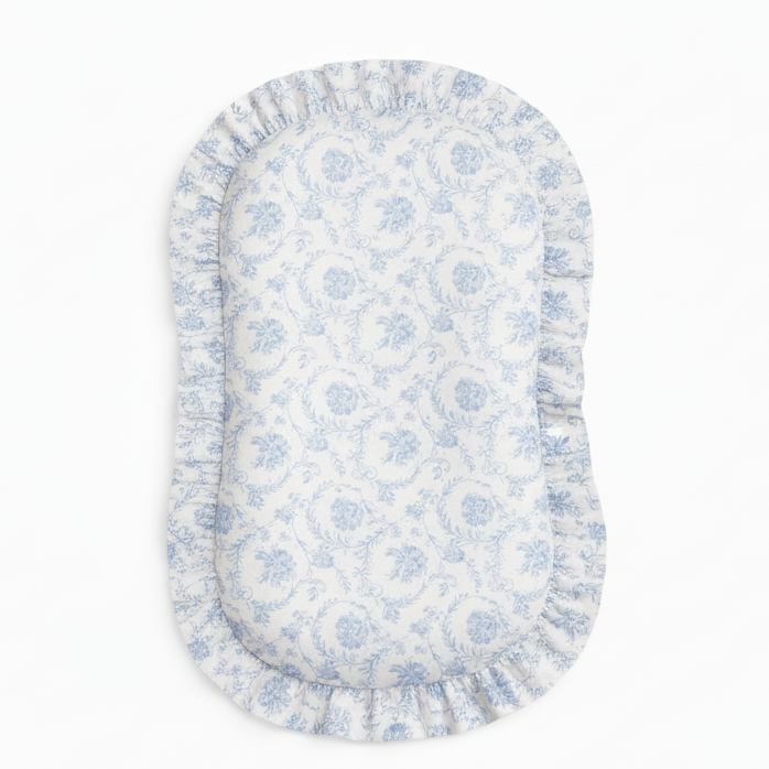 Blue Chinoiserie Ruffle Baby Lounger Cover in - photo