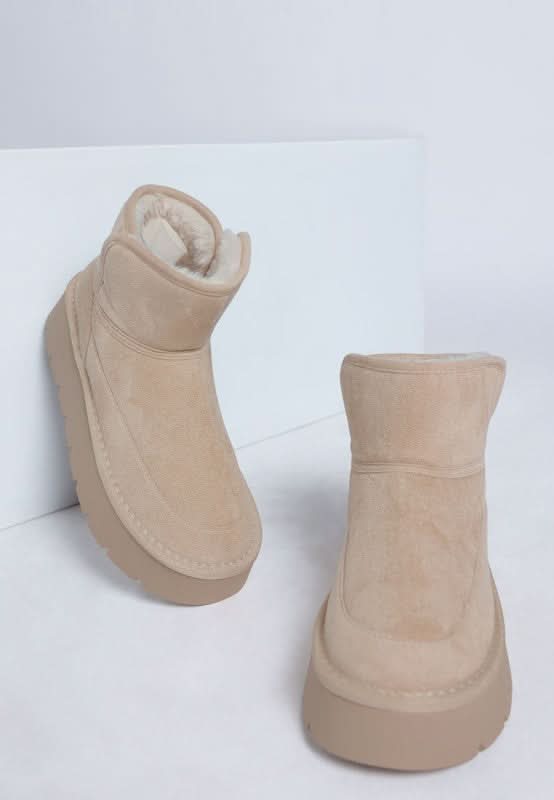 Holias Chunky Heeled Snow Boots in Sand - photo