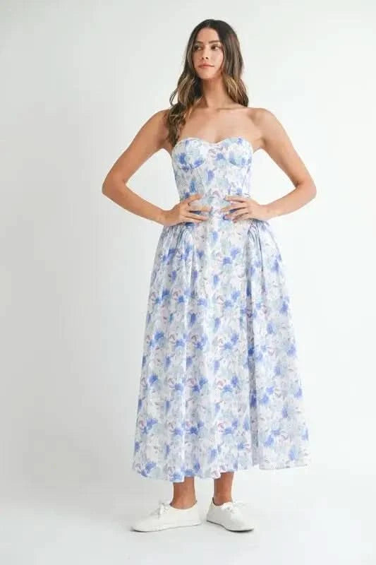 MABLE Sweetheart Neckline Floral Printed Midi Dress in Blue - photo