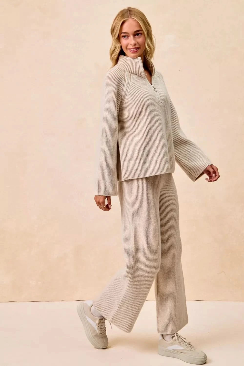 BiBi Two Tone Rib Texured Knit Collared Top with Zip Up in - photo