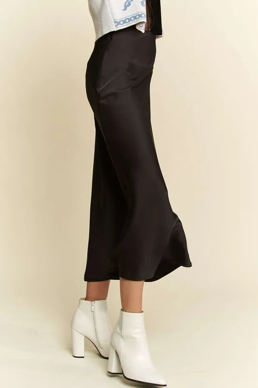 Davi & Dani High Waist Midi Skirt in - photo