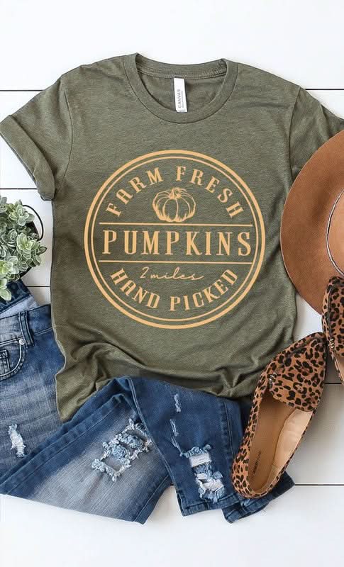 Farm Fresh Pumpkins Circle Graphic Tee in Heather Olive - photo