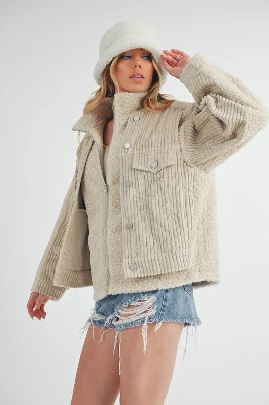 Aemi + Co Fake Two Pieces Turtleneck Sherpa Jacket with Pockets in - photo