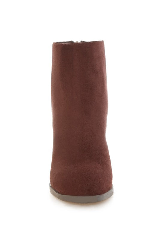 Eigur High Block Heel Boots in - photo