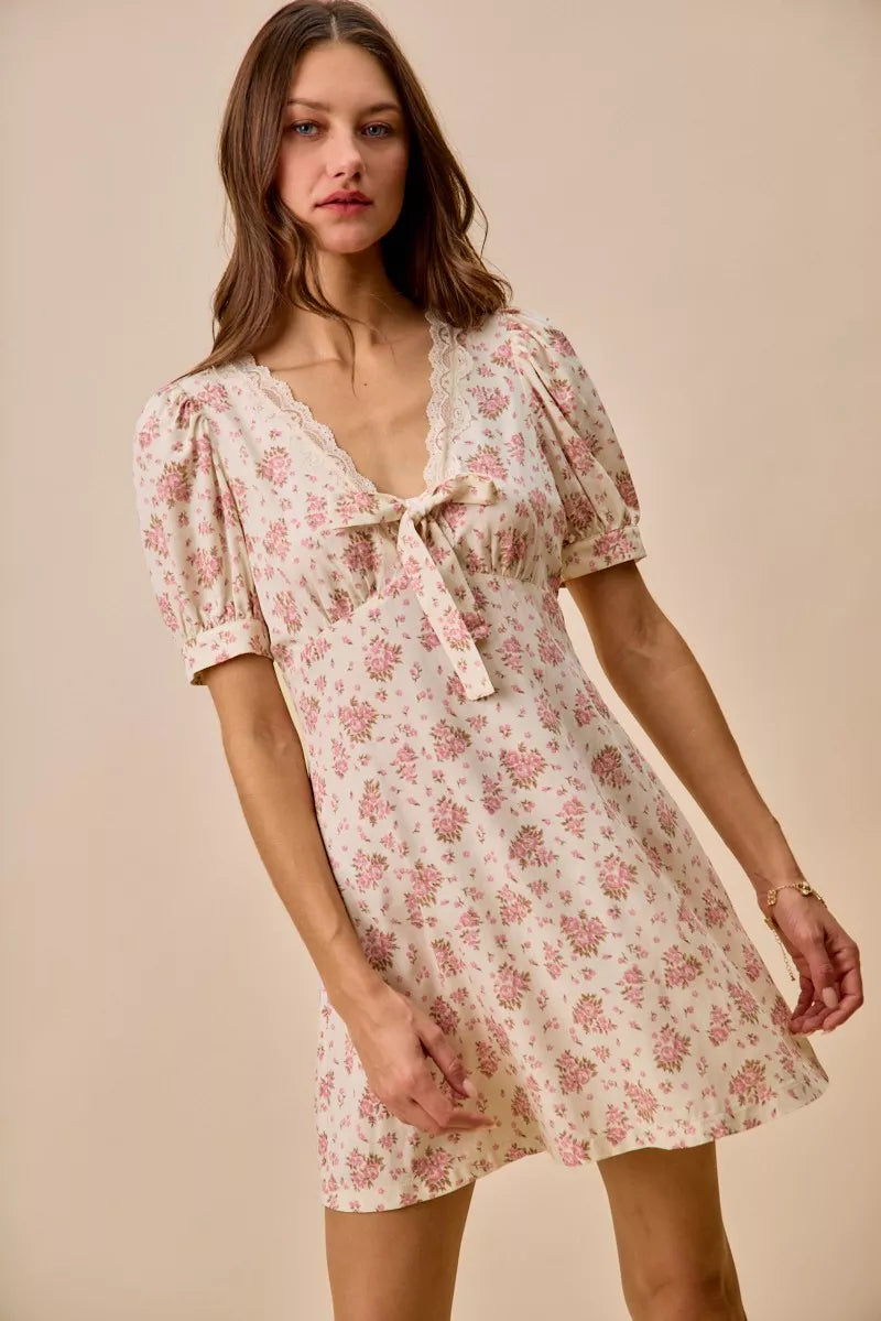 SO ME Floral Lace Trimed Short Sleeves Mini Dress in - photo