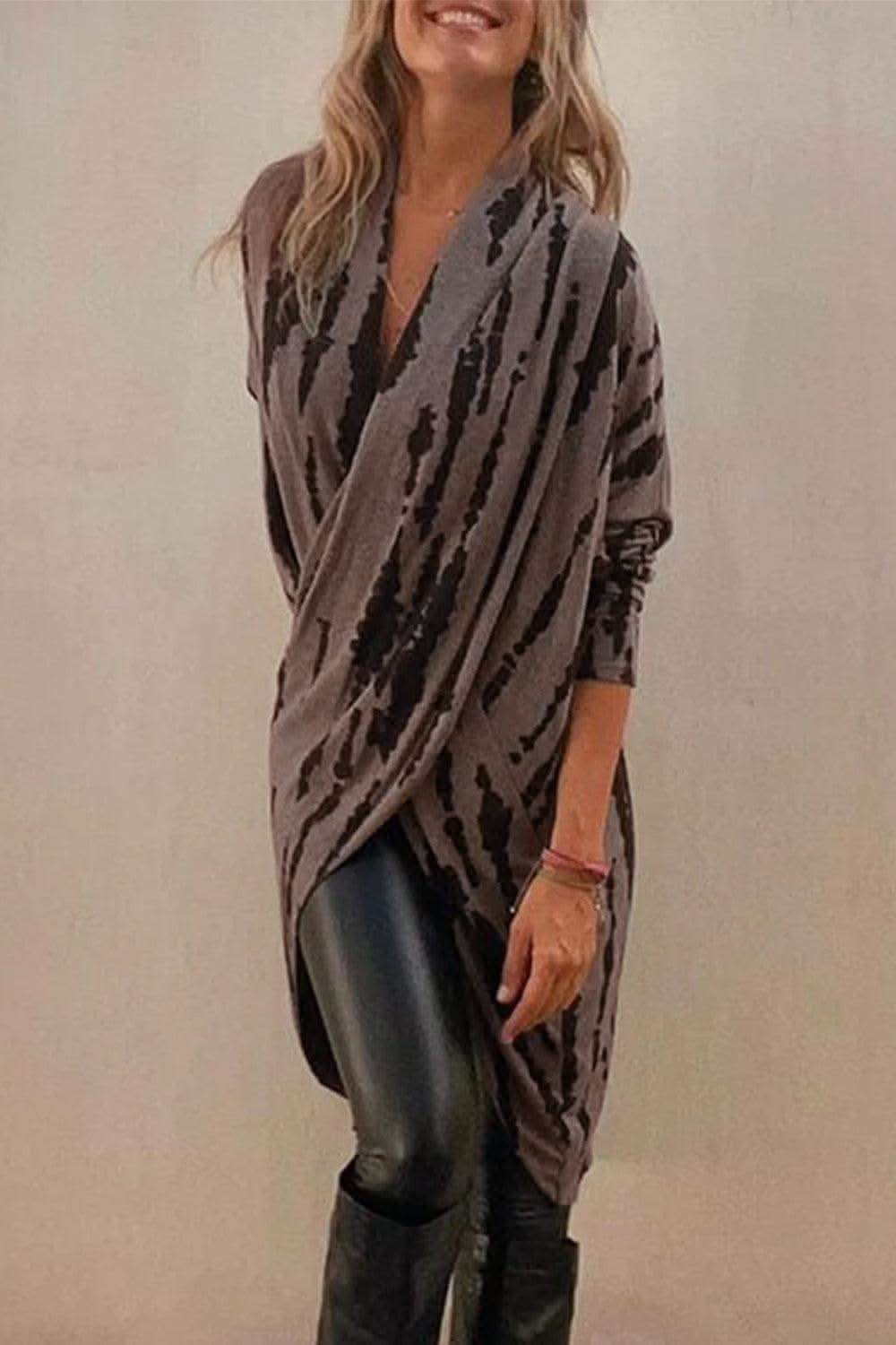 Full Size Contrast Long Sleeve Longline Top in - photo