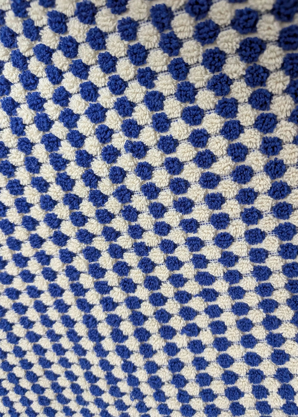 Bloom Collection – Oversized Turkish Cotton Bath Towel with Raised Texture and Hand-Tied Tassels - SwagglyLife Home & Fashion