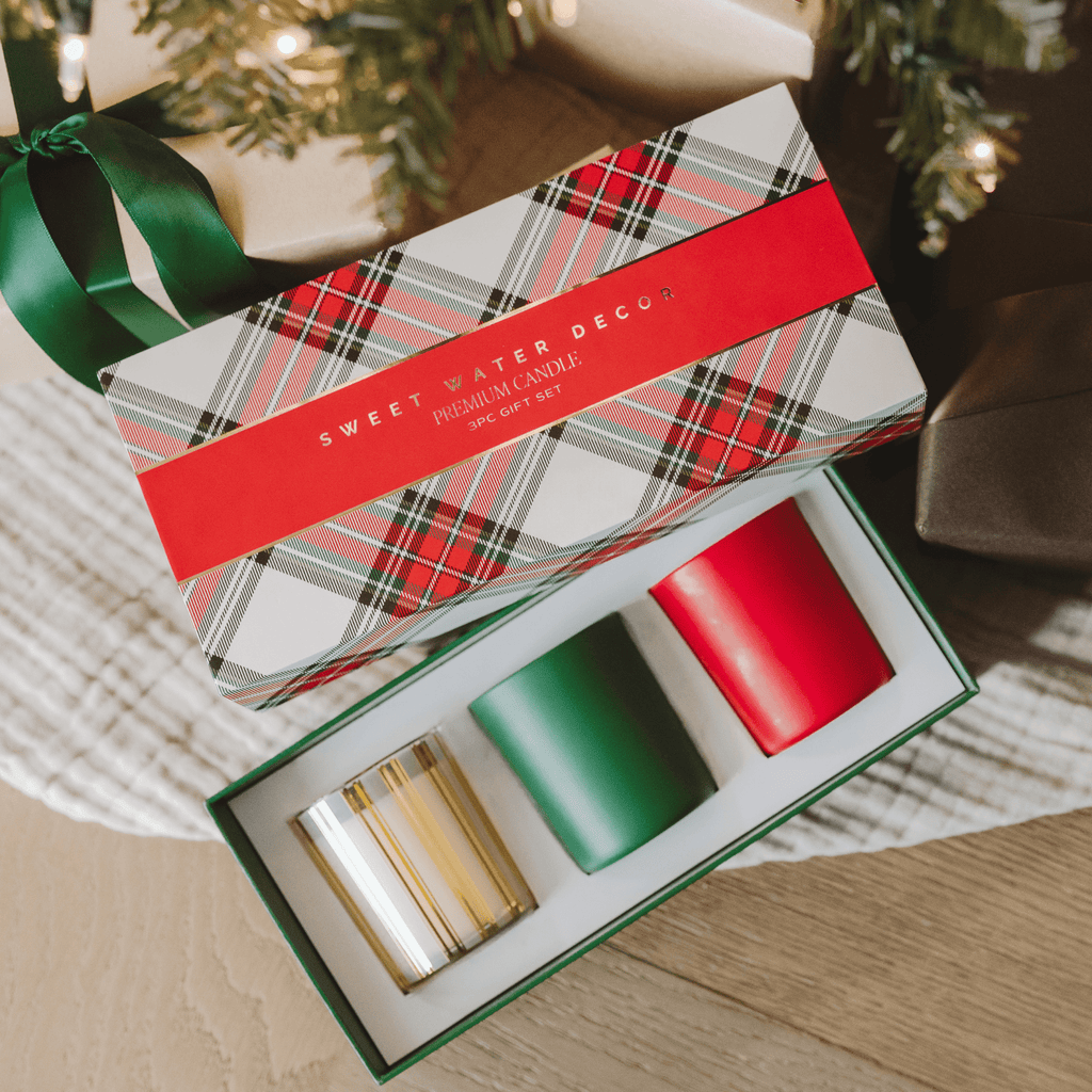 Christmas Candle Gift Box Set (Christmas, Warm and Cozy, Fraser Fir) in - Candle Set photo