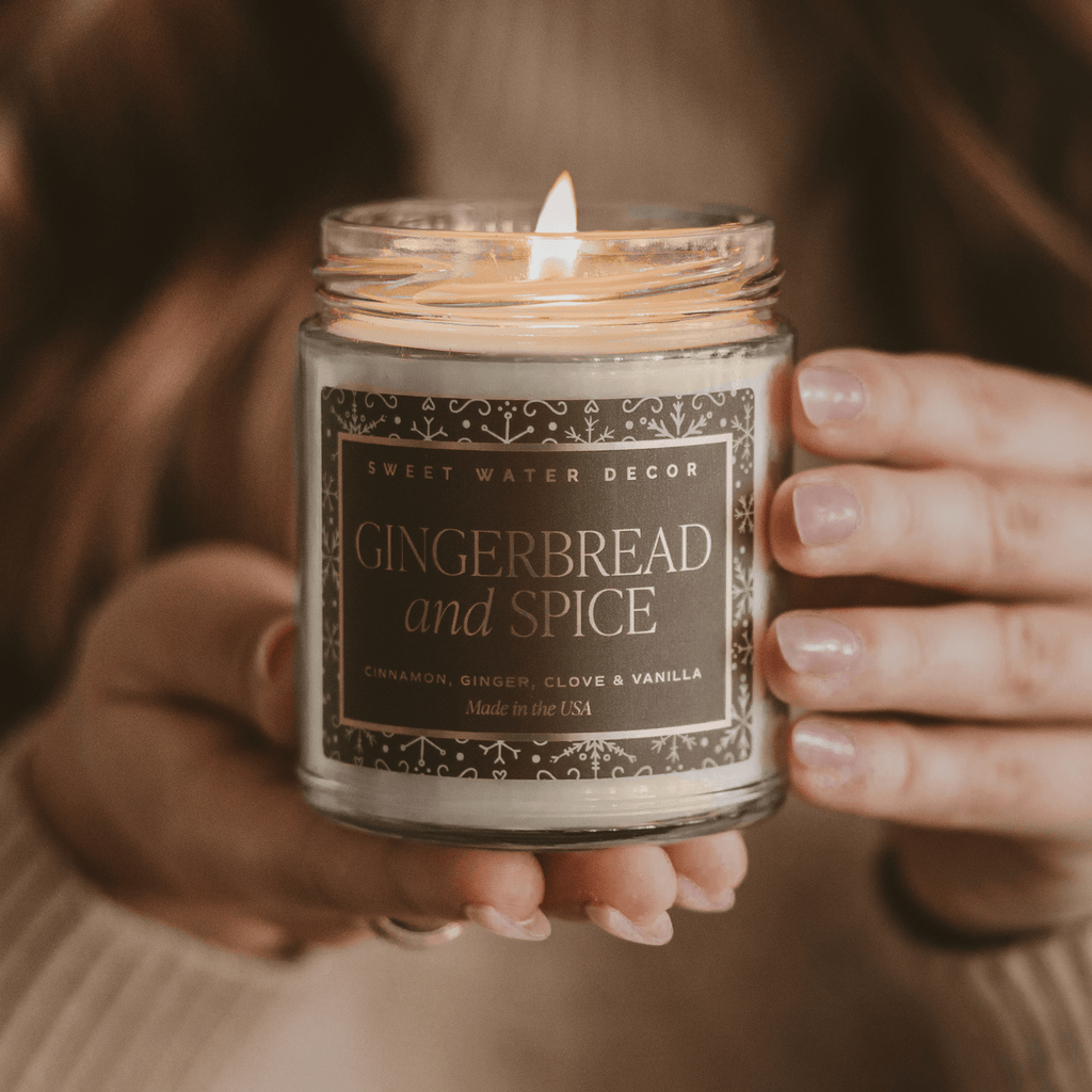 Gingerbread and Spice Soy Candle - Clear Jar - 9 oz Patterned in - Candles photo