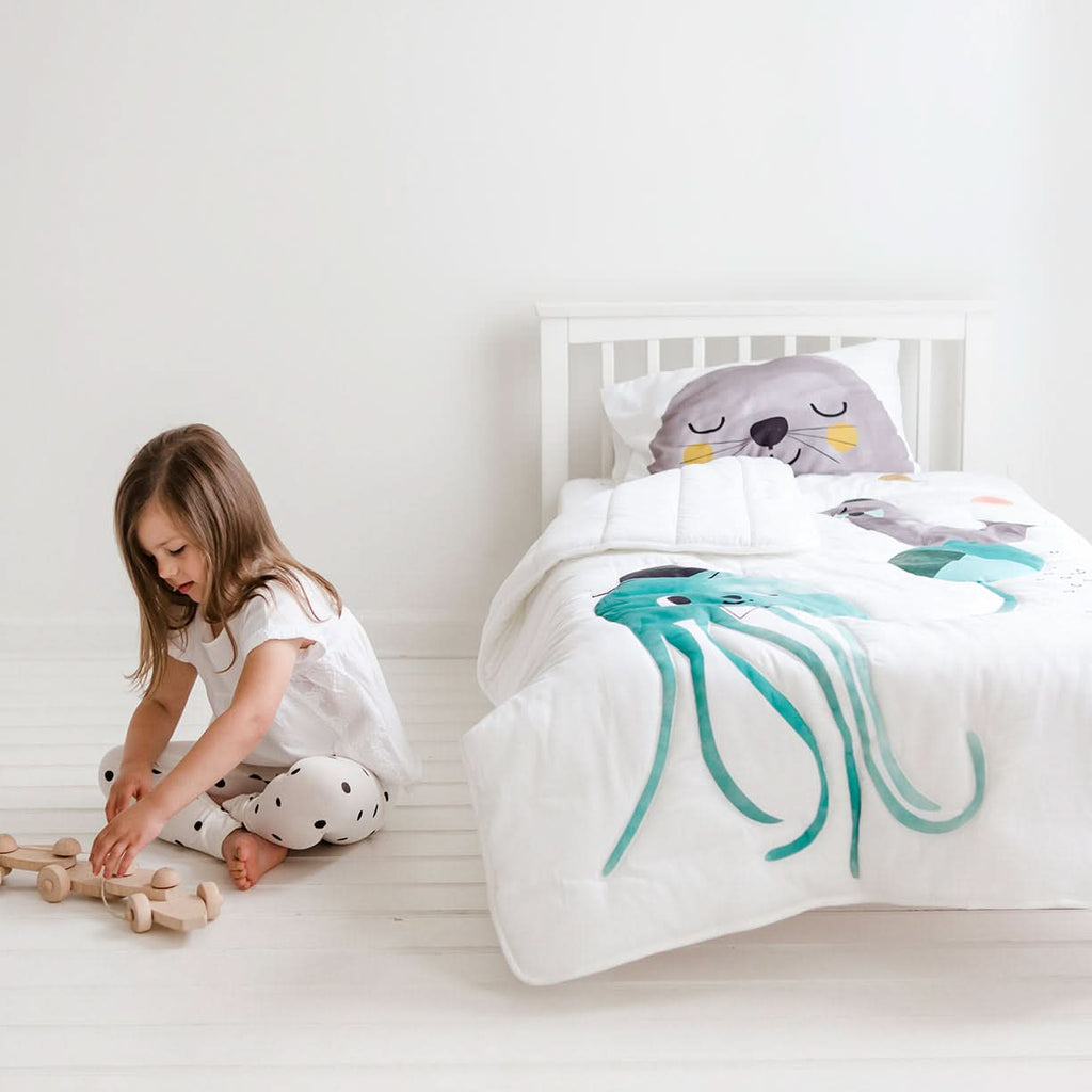 Jellyfish Toddler Comforter in - Toddler Comforter photo