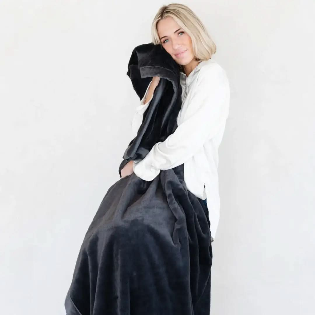 Saranoni Lush XL Blankets - SwagglyLife Home & Fashion