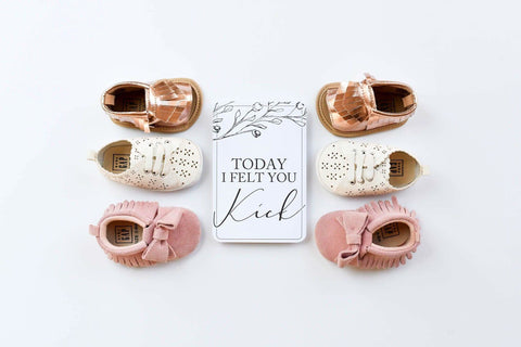 Duncan & Stone Paper Pregnancy Announcement & Milestone Cards - SwagglyLife Home & Fashion Duncan & Stone Paper Pregnancy Announcement & Milestone Cards - SwagglyLife Home & Fashion