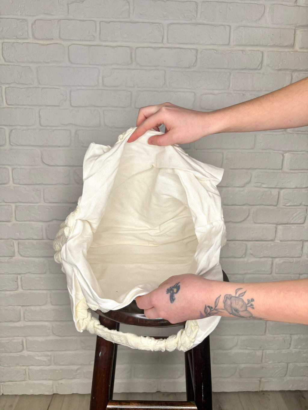 Day Out Cloud Tote Bag In Cream in - Womens photo