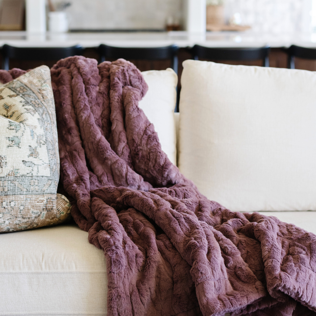PATTERNED FAUX FUR XL THROW BLANKETS in - photo