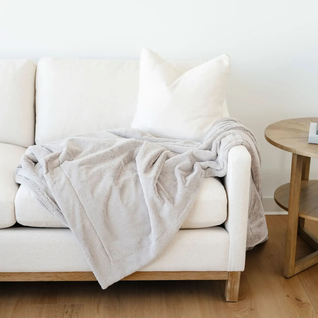 Saranoni Lush Throw Blankets in Feather - photo