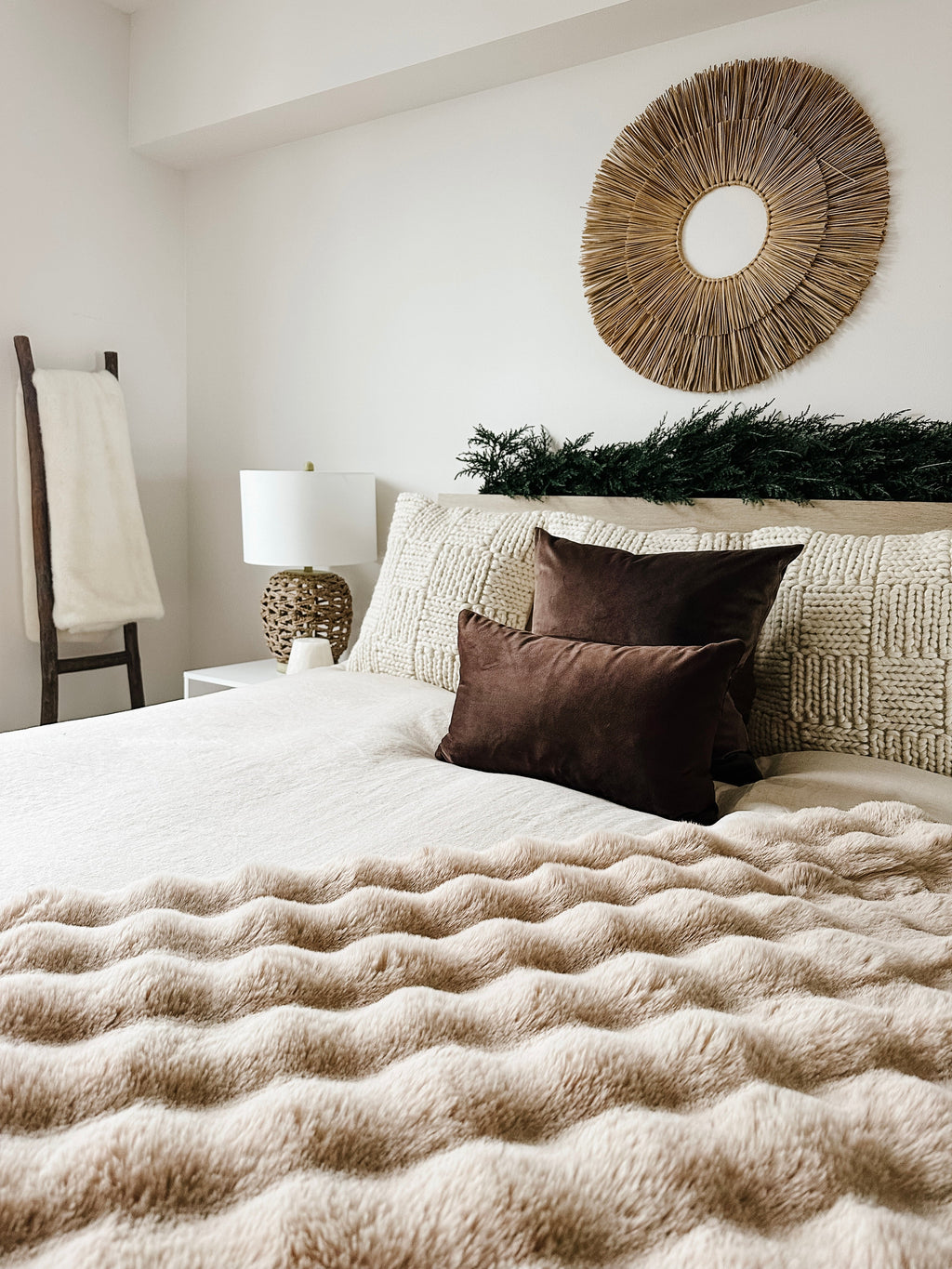 Hardin Pillow Cover in - photo