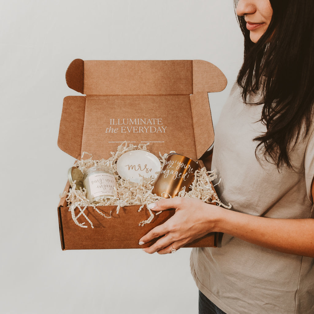 Miss to Mrs. Gift Box in - Gift Box photo