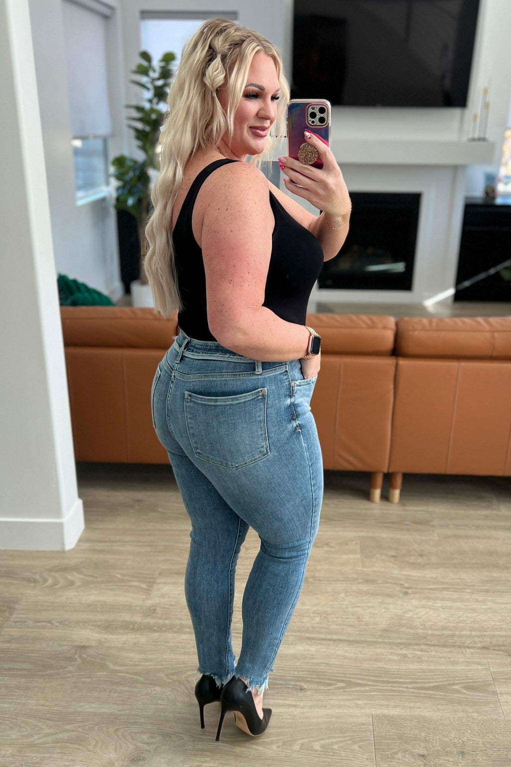 Judy Blue Sherry Mid Rise Release Waistband Detail Skinny in - Denim photo