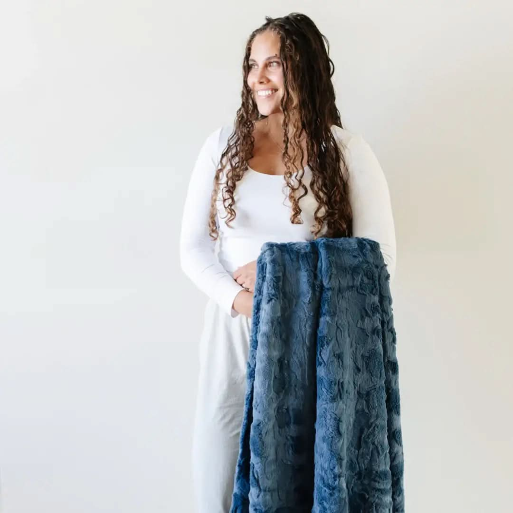 Saranoni Patterned Faux Fur Throw Blankets - SwagglyLife Home & Fashion