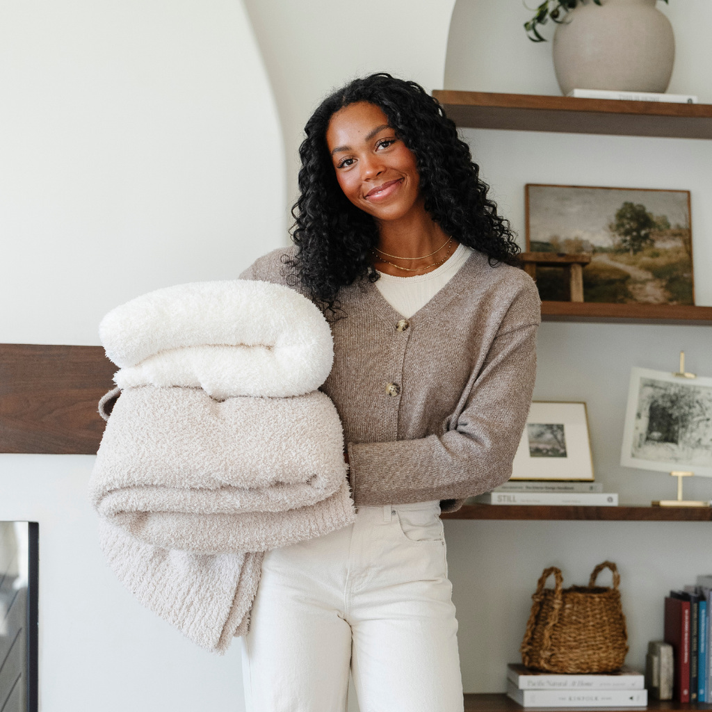 BAMBONI® THROW BLANKETS in - Throw Blanket photo