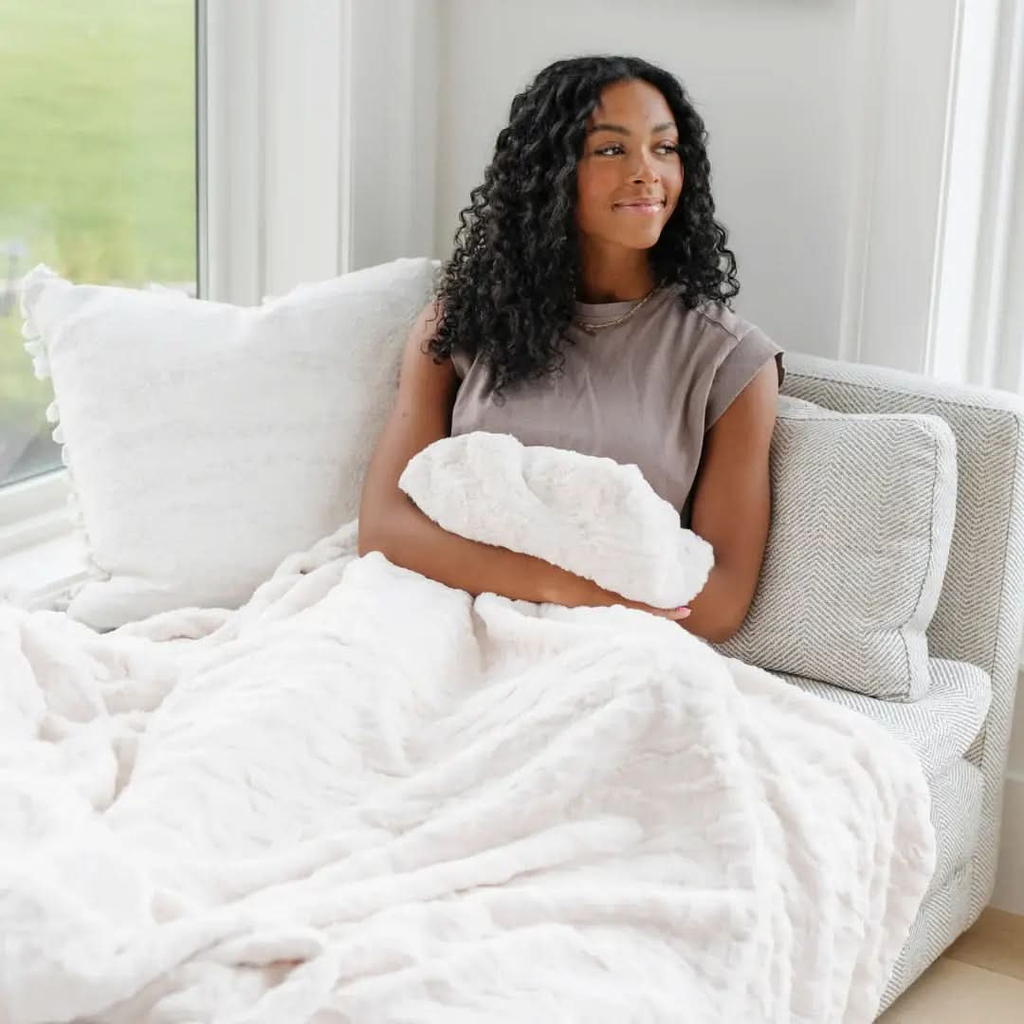 Saranoni Patterned Faux Fur Throw Blankets - SwagglyLife Home & Fashion