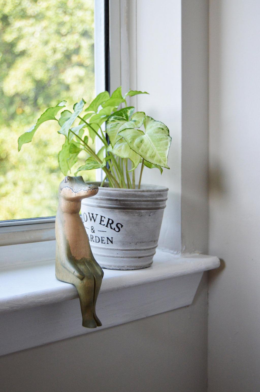 Hand-carved Gator Shelf Sitter in - Decor photo