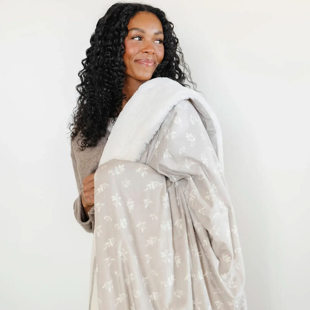Saranoni Minky/Lush XL Blanket - SwagglyLife Home & Fashion