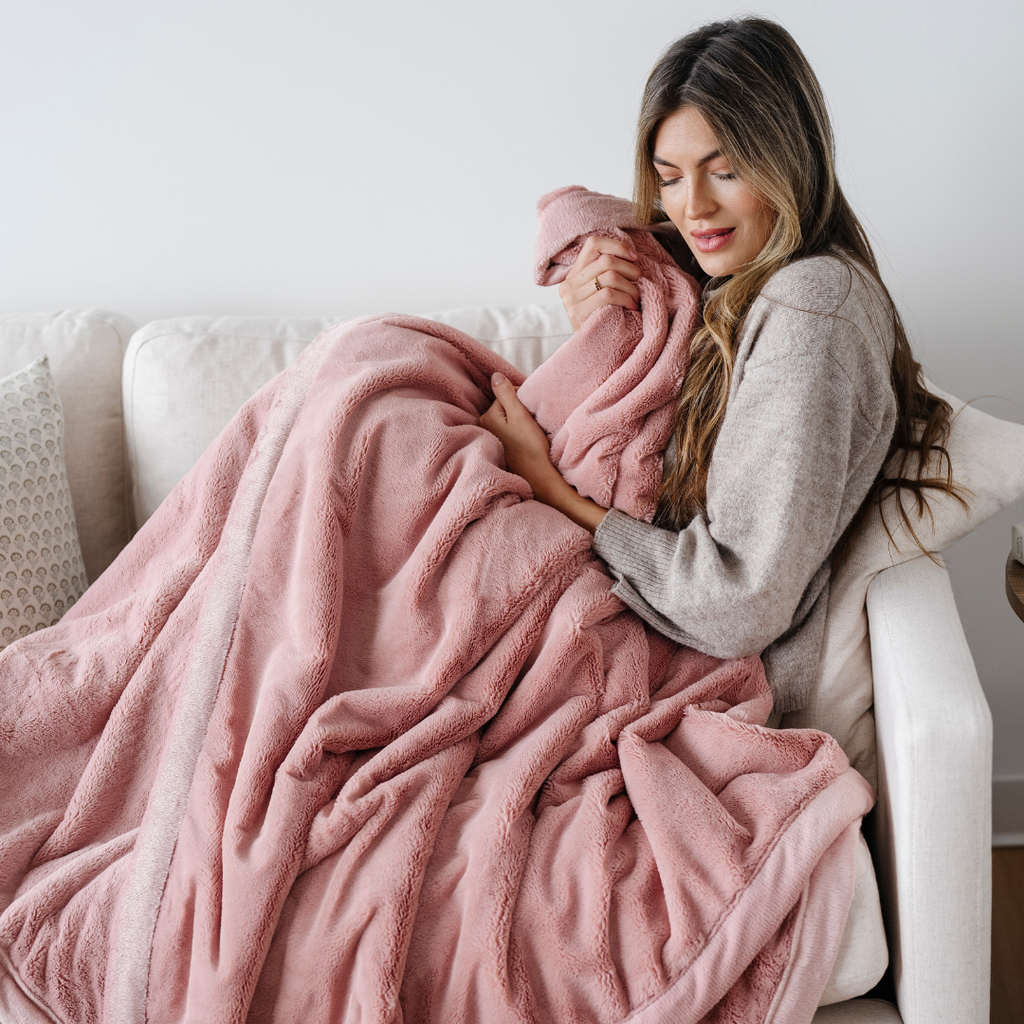 LUSH XL BLANKETS in Ballet Slipper - photo